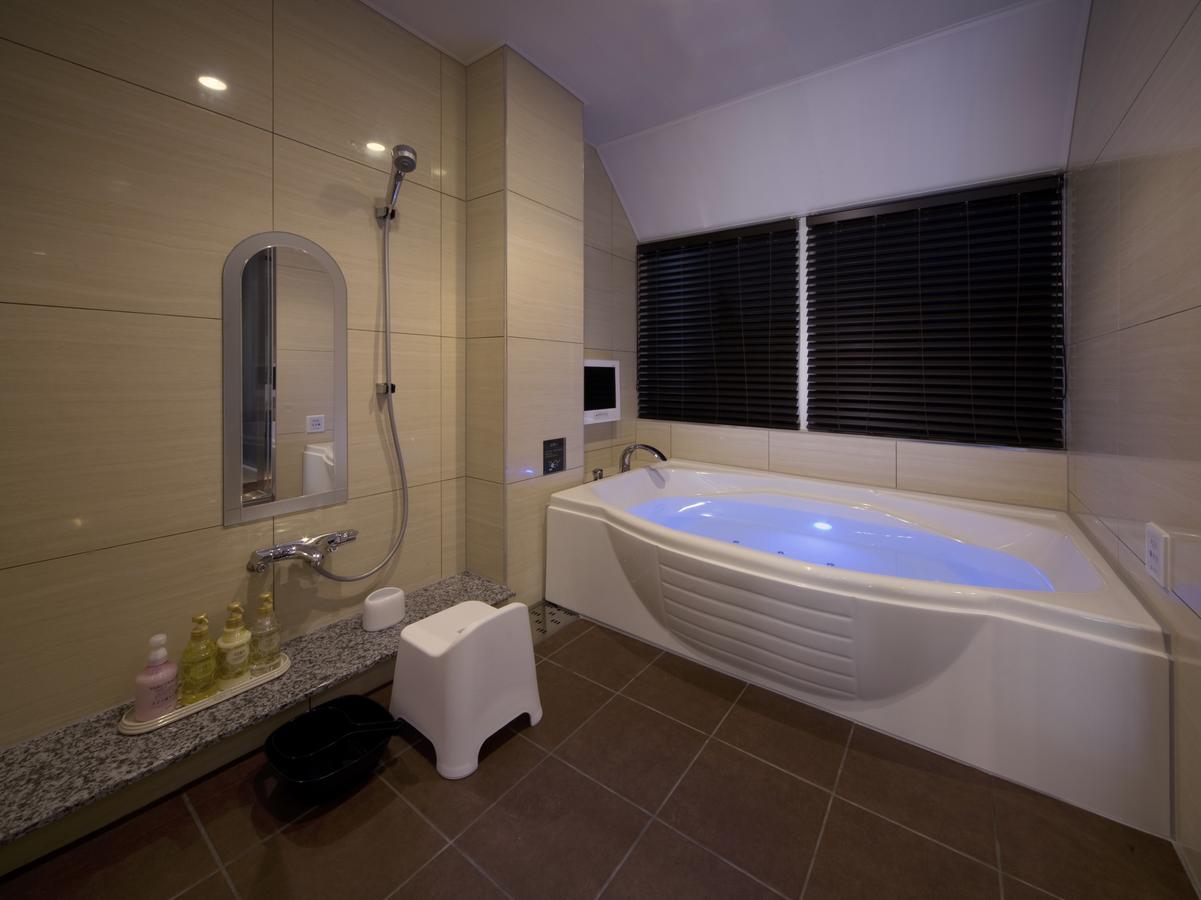 Jewel Hotel Luxury Modern (Adults Only) Miyoshi  Ngoại thất bức ảnh
