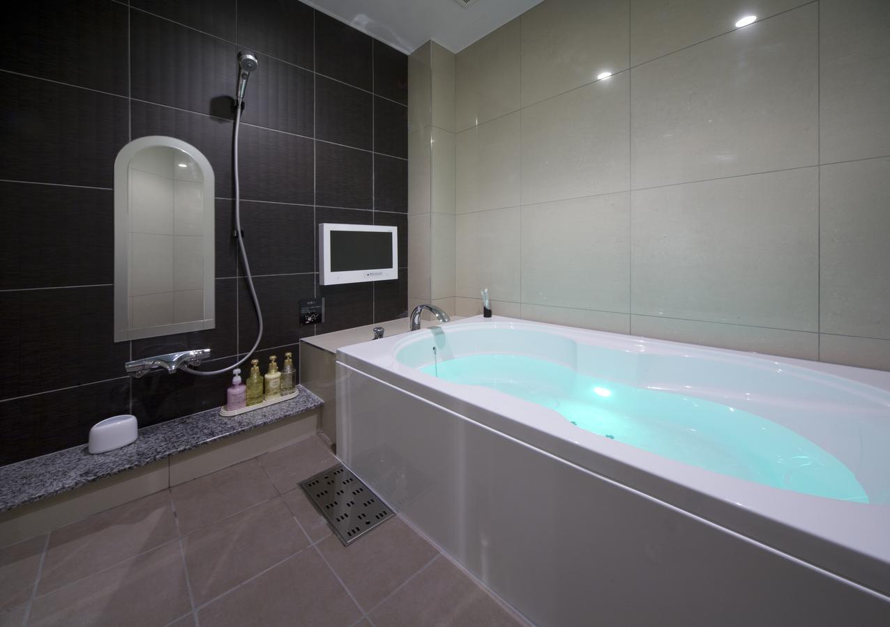 Jewel Hotel Luxury Modern (Adults Only) Miyoshi  Ngoại thất bức ảnh